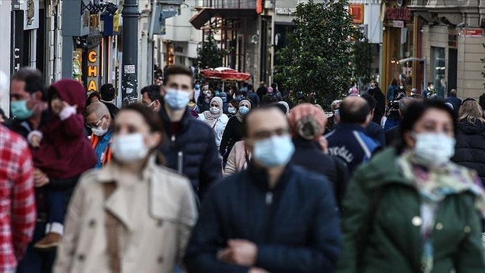 Bilim Kurulu Üyesi Açıkladı! Maskelere Ne Zaman Veda Edeceğiz?