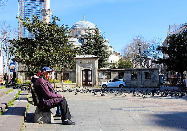 65 Yaş Üstü Şehir İçi Ulaşım Yasağı Var Mı?