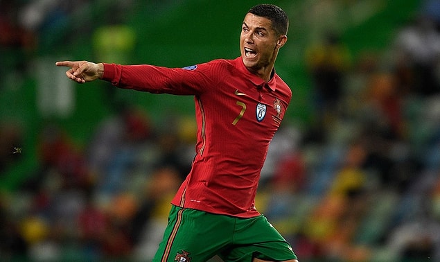 2. Cristiano Ronaldo - 5