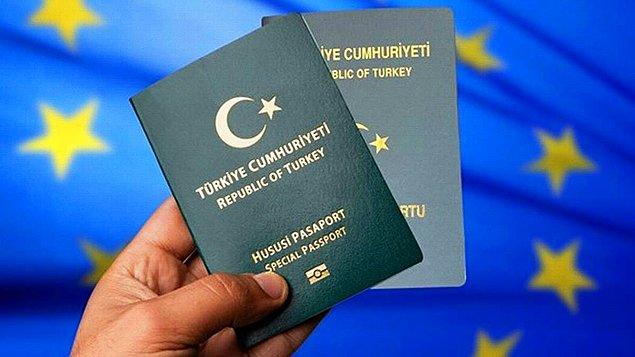 Gri pasaport skandalını bilmeyen varsa kısaca açıklayalım, Türkiye'de altı belediyenin kamu görevlisi olmayan kişiler adına hizmet pasaportu çıkarmasını sağlayarak bu kişilerin yurt dışına iltica etmesi olayı kısaca.