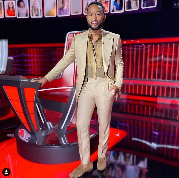 19. Джон Ледженд выбрал это прозвище в качестве своего сценического псевдонима, потому что его прозвище, закрепившееся за ним в общественной жизни, известно больше, чем его настоящее имя.