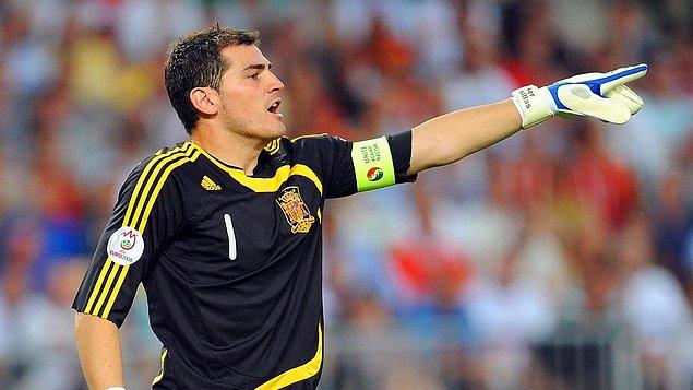 5. Peki Iker Casillas İspanya'nın oynadığı her maçta forma giydi mi?