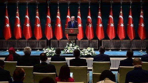 Beklenen normalleşme kararları nihayet bugünkü Bakanlar Kurulu toplantısının ardından Cumhurbaşkanı Recep Tayyip Erdoğan tarafından açıklandı.