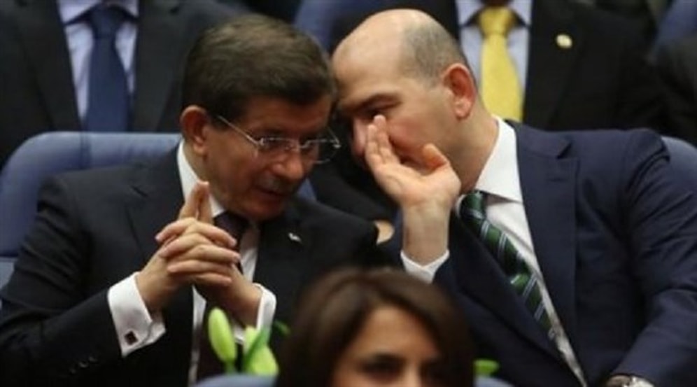 Ahmet Davutoğlu 'Oda Dinletme' İddialarına Cevap Verdi: 'Süleyman Soylu'nun Yalancı Olduğu Ortaya Çıktı'