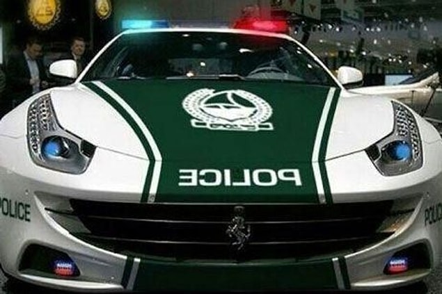 19. Polis arabaları bile havalı.