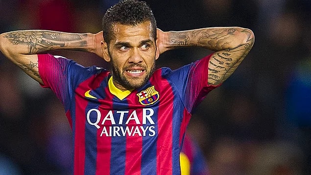 9. Dani Alves