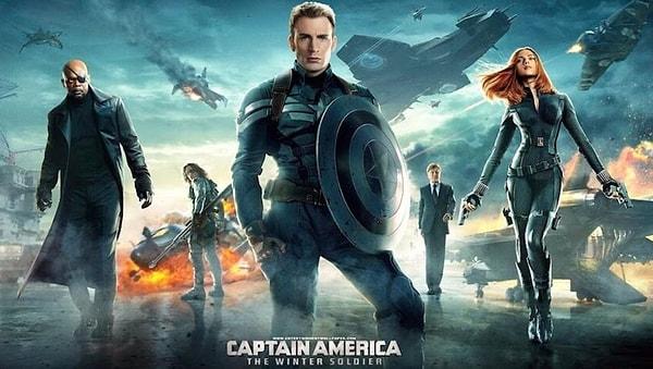 3. Marvel, Chris Evans'a "Captain America: The First Avenger" filminde başrol oynaması için bir ekran testi yapması için davet gönderdiğinde, Evans bu anı "yol ayrımı" olarak hissetti çünkü yakın zamanda "sette mini panik ataklar yaşamak" da dahil olmak üzere anksiyete sorunları yaşamaya başlamıştı.