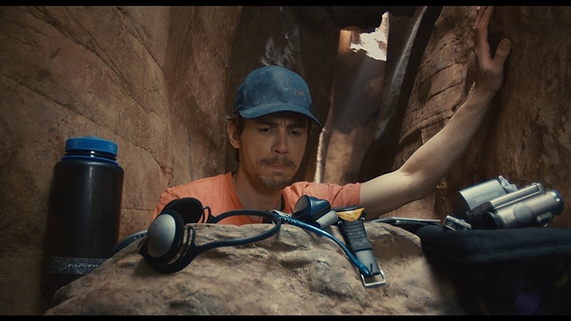 127 Hours (2010)