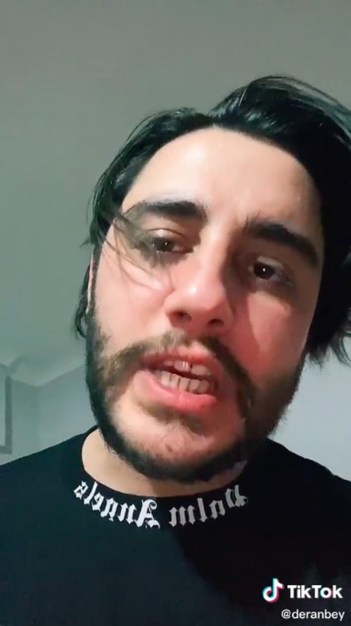 Biz her ne kadar keyif almaya çalışsak da TikTok'taki "deranbey" isimli kullanıcı işi başka bir boyuta taşımış. Adeta uygulamada dans eden kadın avına çıkmış kendisi.