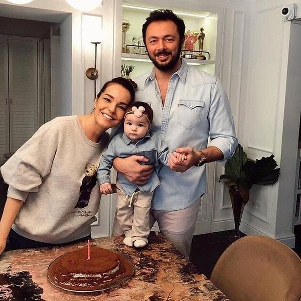 Bildiğiniz gibi şarkıcı Bengü ve eşi Selim Selimoğlu’nun 2019 yılında Zeynep ismini verdikleri kızları dünyaya gelmişti.