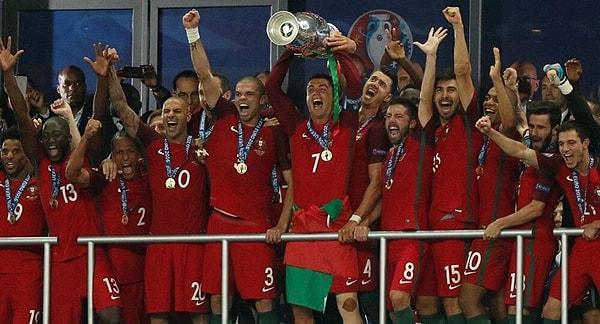 İlk olarak takımları inceleyelim: EURO 2016 Şampiyonu Portekiz