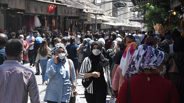 "Yazın sonunda salgın gündemimizden çıkacak"