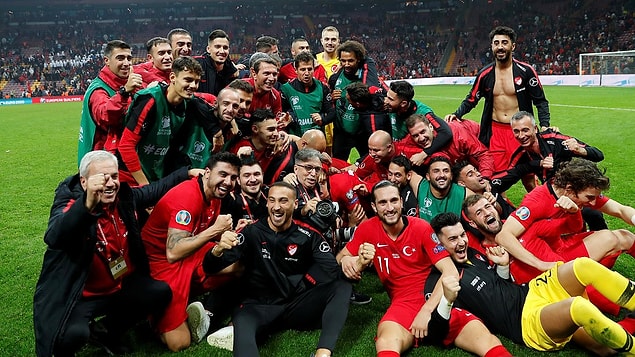 EURO 2008'de asist krallığını Cesc Fàbregas'la paylaşan oyuncumuz hangisiydi?