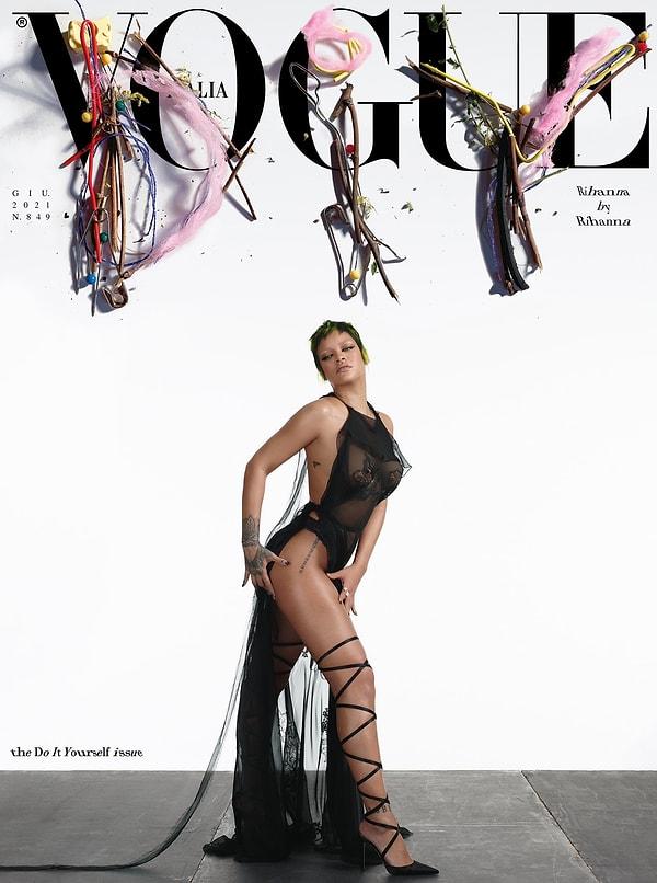 Vouge İtalya, çekimleri 'Rihanna'dan Rihanna' sözleriyle paylaşırken 'Rihanna bizim 'kendi kendine yap' meselemizi kendini fotoğraflayarak ve stilini oluşturarak başarmış oldu' dedi.