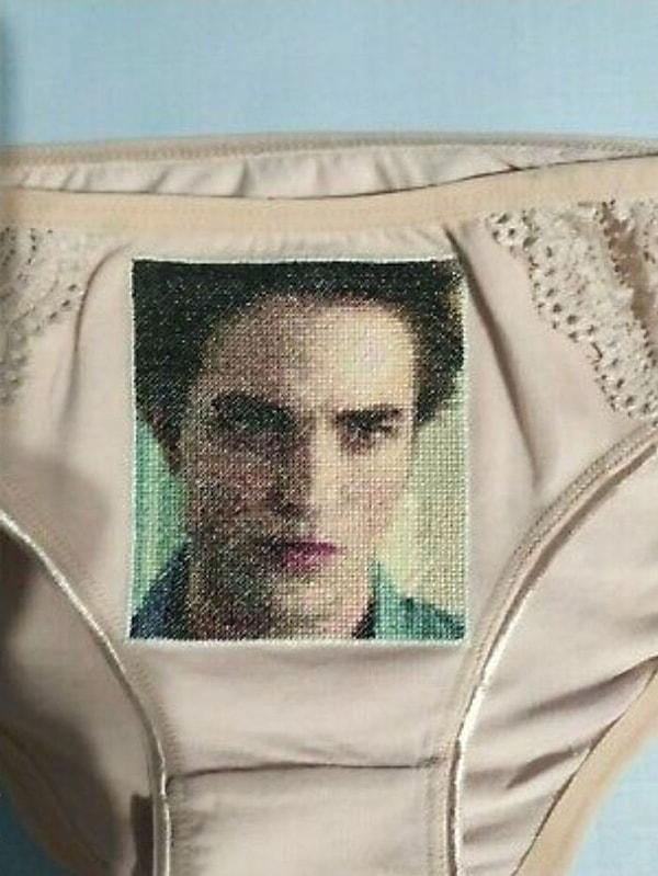 10. "Edward Cullen'ın suratı olan bir iç çamaşırı mı? Bunu sadece gerçek Alacakaranlık fanları anlar."