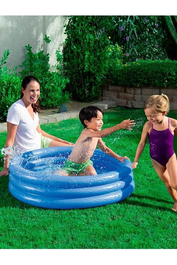 3. Çocuklu ailelerin tatilde en çok aranan şeylerinden biri de çocuk havuzu.