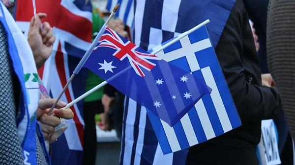 14. Dünyada Yunanistan'dan sonra en fazla Yunan nüfusuna sahip ülke Avustralya'dır.