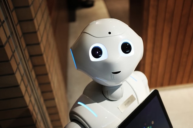 14. Robot kelimesi ilk kez Çek yazar Josef Capek tarafından kullanılmıştır.