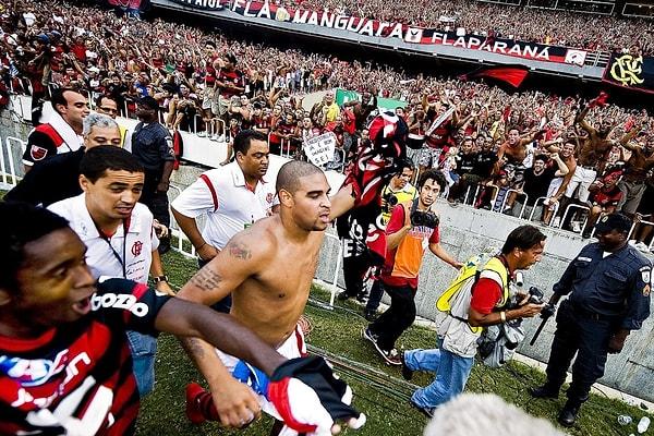 "Flamengo'da oynamak için Rio'ya gelirken, artık İmparator değil, Adriano olmak ve eğlenmek istiyordum.