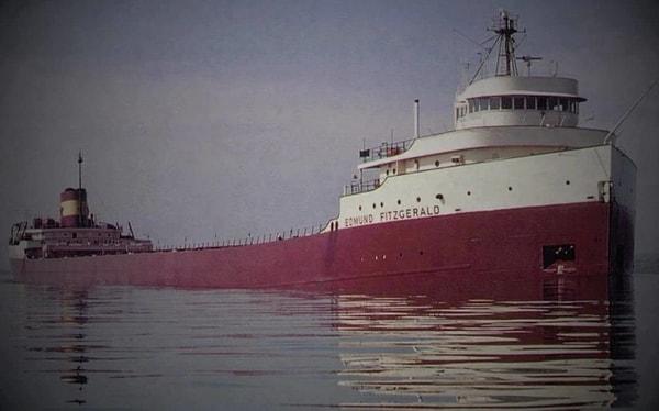 7. SS Edmund Fitzgerald gemisinin 1975 yılında Superior Gölü'ne batmasıyla kaybolan 29 kişilik mürettebatın bedenleri hala bulunamadı.