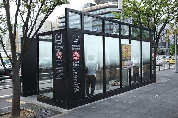 10. Sokakta sigara içmek yasaktır sadece belirlenen alanlarda içilebilir.