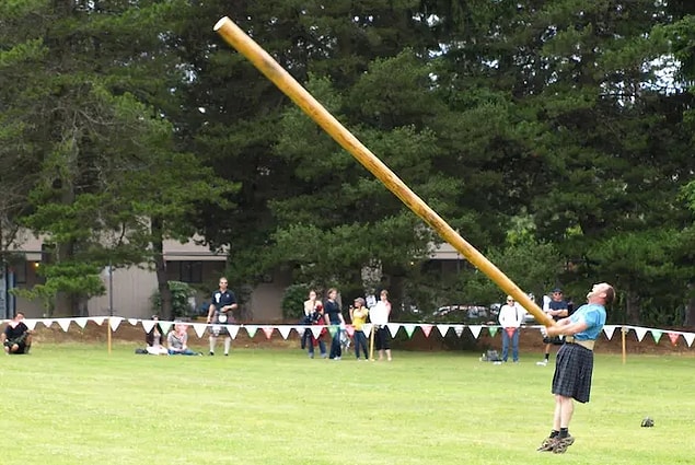 10. Caber fırlatma