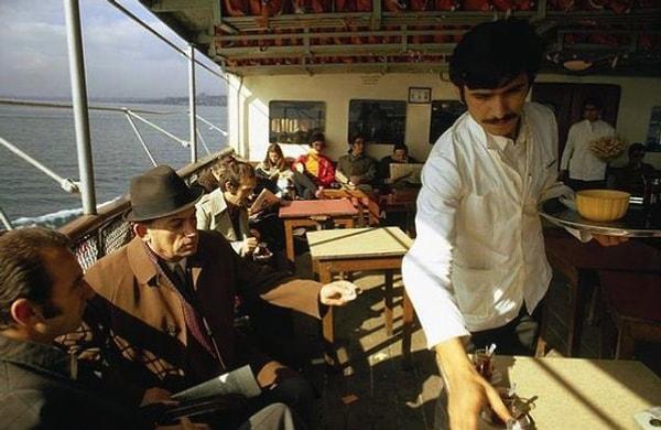 3. Ada Vapuru'nun o müthiş çay sefası ve İstanbullu beyefendiler, 1970