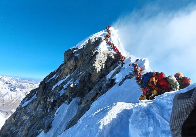 1. Mount Everest 3D