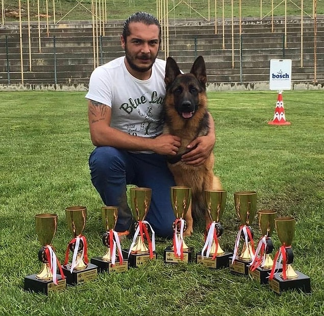 "Bana yumruk attı. Kaşımı yardı"