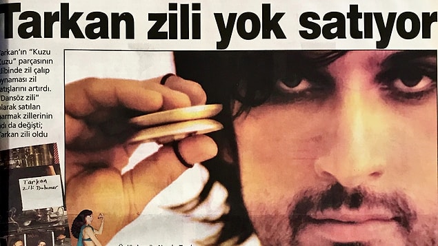 "Dansöz zili" olarak satılan parmak zillerinin adının Kuzu Kuzu şarkısıyla nasıl ''Tarkan Zili'' olarak anılmaya başlandığını da bu seride tüm detaylarıyla öğreniyoruz.