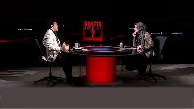 Esra Elönü'nün 24 TV'de sunduğu "Arafta Sorular" isimli programa katılan Hakan Ural, açıklamalarıyla gündeme oturdu. Yandaş olduğunu söyleyen Ural'ın açıklamalarının bir kısmı şöyle: