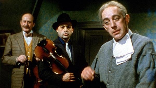 9. The Ladykillers (1955)