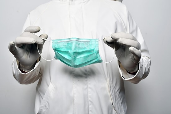 Maske Karşıtlarının İlginç İddiası: 'Cinsel Organım Küçülür, Zekam Düşer'