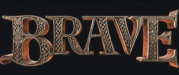 7. Brave (2012) filminin logosunda Merida ve annesini görebilirsiniz. B ve E harflerinin sol üstüne bakın.