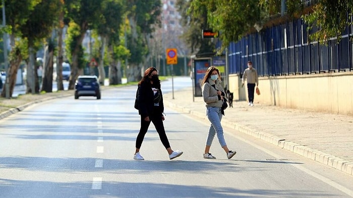 Bilim Kurulu Üyesi, Pazar Günü Yasağı İçin Temmuzu İşaret Etti