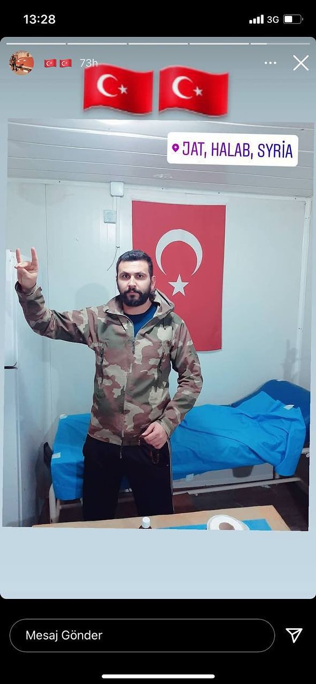Ayrıca "görevde" olduğunu belirttiği Suriye’de çekilmiş fotoğrafları da mevcut.