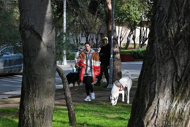 2. Farah Zeynep Abdullah, köpeklerinin kavgasını ayırmaya çalışırken ağır yaralandı!