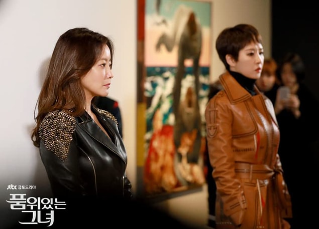 28. The Lady in Dignity