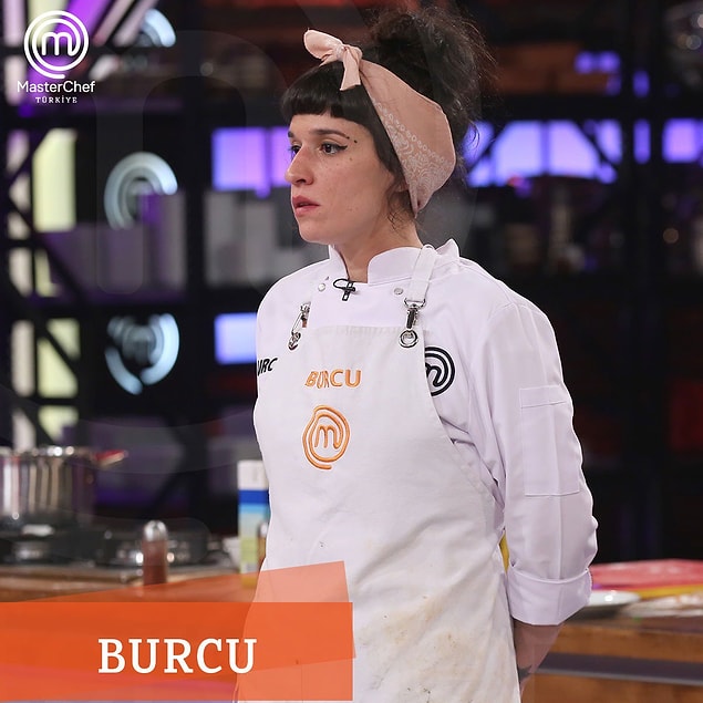 Burcu da pastacı olarak gelse de kendini fazla fazla geliştirmiş, düşman kardeşlerden Kerem'in de biricik kankası olmuştu.
