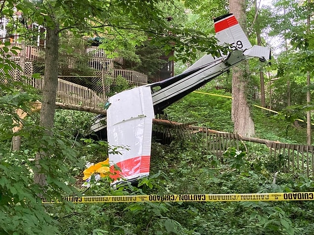 6. "Arkadaşımın bahçesine helikopter düştü."