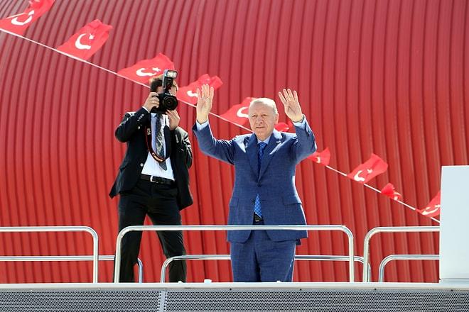 Erdoğan '100 Sterlin Alıyorlar' Dedi, BBC Yalanladı: 'İngiltere'de Aşılama Ücretsiz'