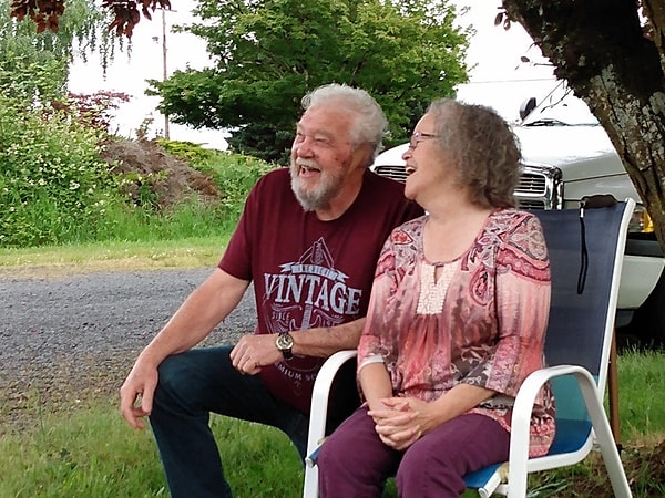 8. Мои бабушка и дедушка уже 52 года в счастливом браке