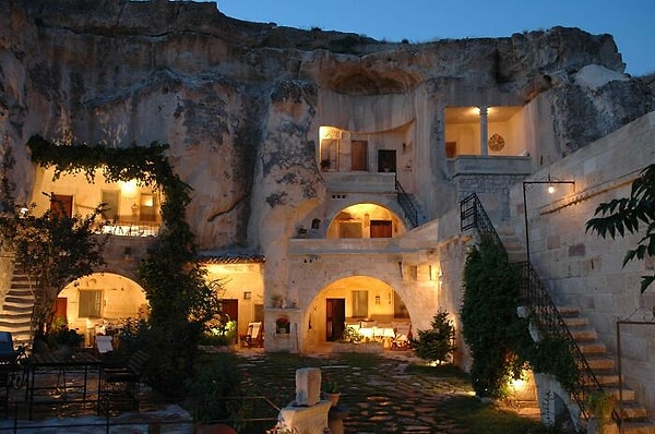 9. Жизнь пещерного человека с современными удобствами