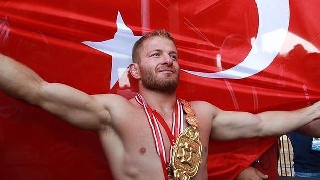 Bu durumda yapılan organizasyon bir dünya şampiyonası değildir.
