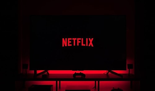 Netflix'in Yeni Projesinde Partner Olan Tuba Büyüküstün ve Murat Boz'un Aşk Yaşadığı Argüman Edildi!