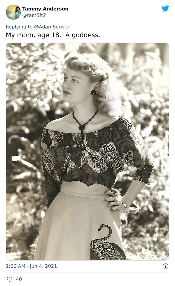 1. Моя мама в 18 лет. Богиня!