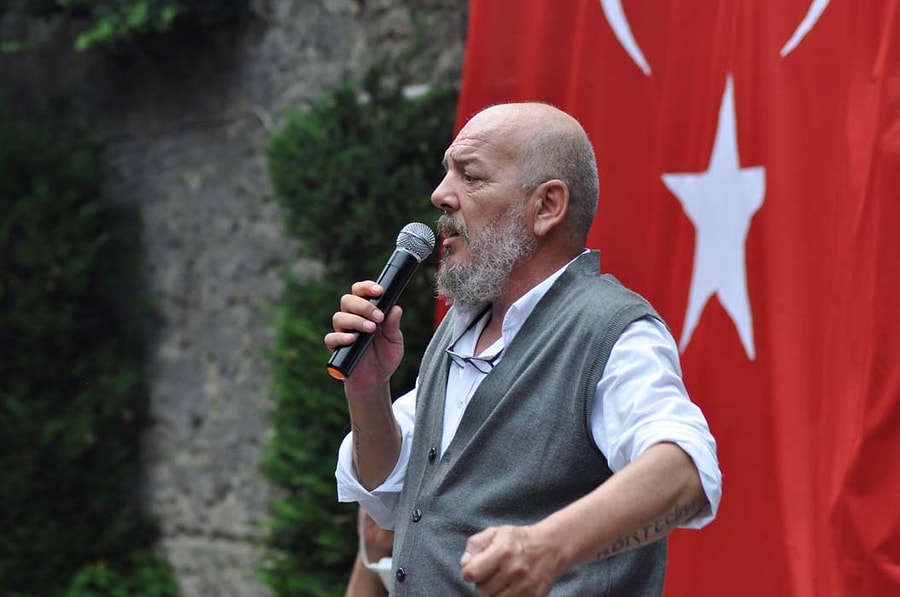 tabip odasi asi karsiti miting duzenleyen hekim hakkinda sorusturma baslatti sarlatan