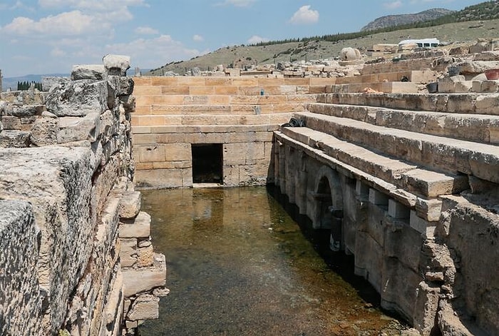 Pamukkale'de 'Yer Altına Açılan Cehennem Kapısı'nın Gizemi Sonunda Çözüldü