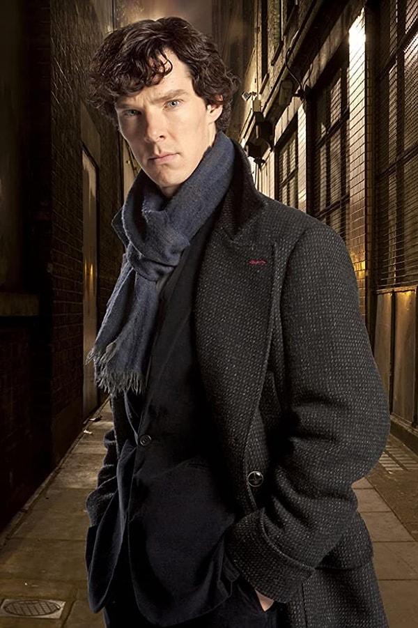 Filmlerin yanı sıra Sherlock dizisinin de büyük birer hayranı olduk.