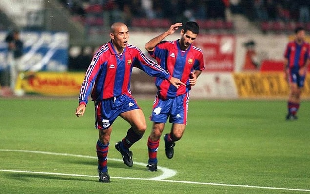 7. Ronaldo Luís Nazário de Lima - 2